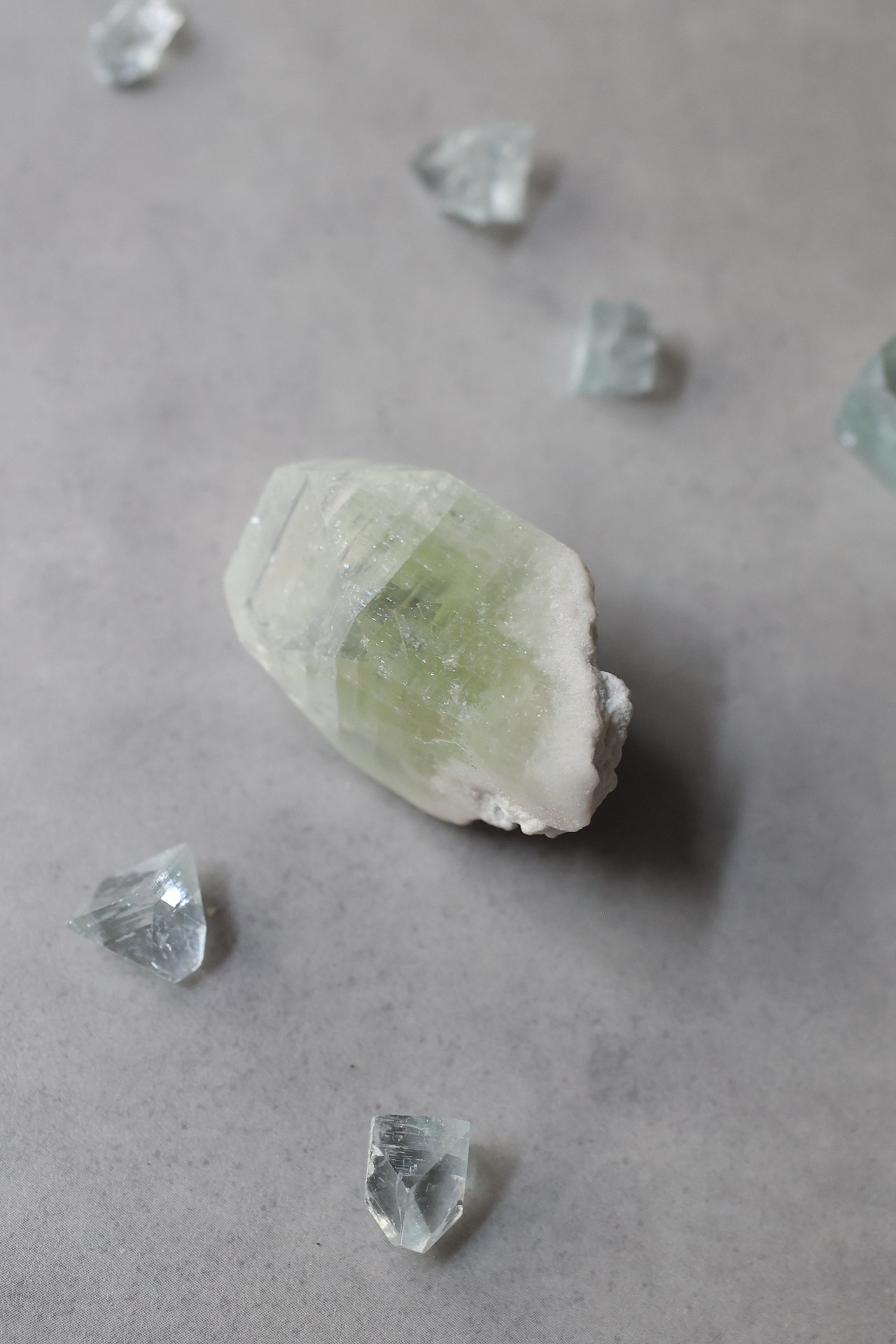 グリーンアポフィライト 「心地よい風」Green Apophyllite ◇ 天然石・鉱物・パワーストーン・原石 | st00382