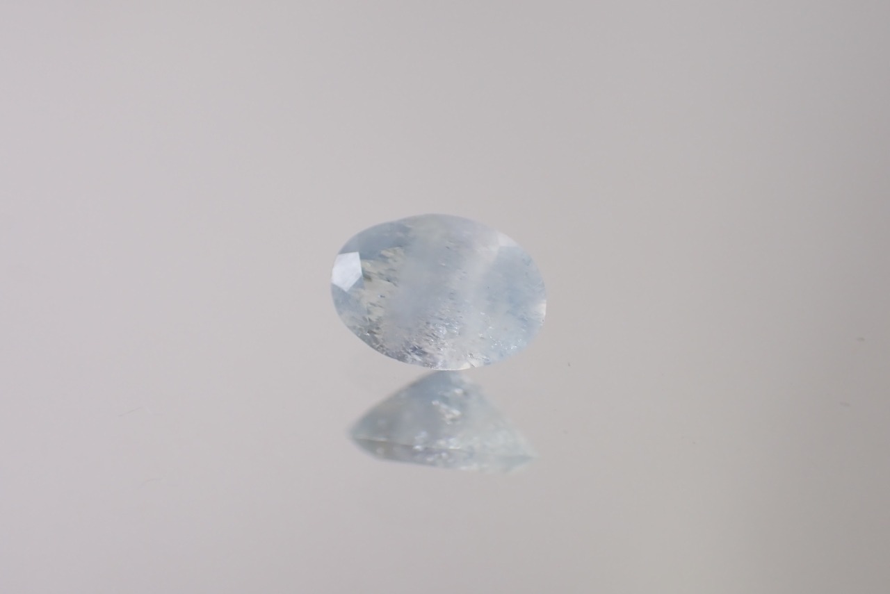 シルキーアクアマリン　0.60ct　[C6‐277]