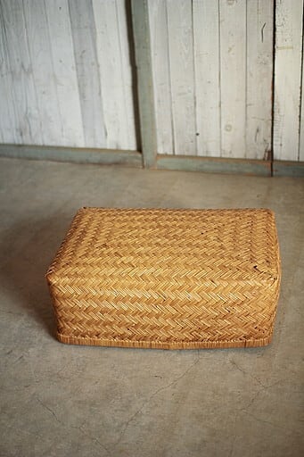 状態の良い古い竹編みの収納かご | denbee 古道具