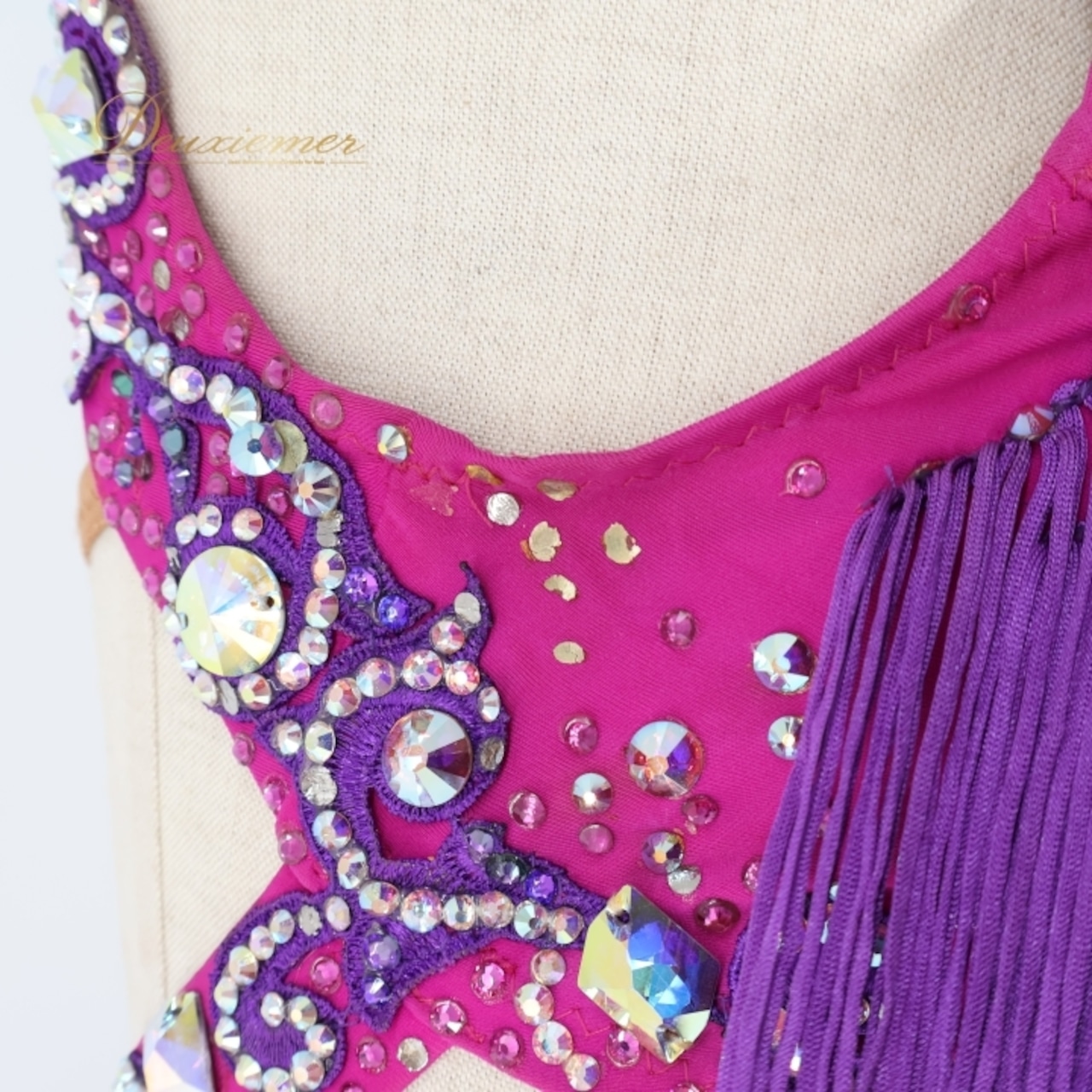 社交ダンス 衣装 ラテン ドレス ワンピース フリンジ 紫 ピンク デモ 競技 ダンス パーティ 発表会 Elegance ピンク系 パープル系 鮮やか おしゃれ ラテンダンス 衣装 レディース 競技会 発表用 ショー デモ用 ダンス衣装