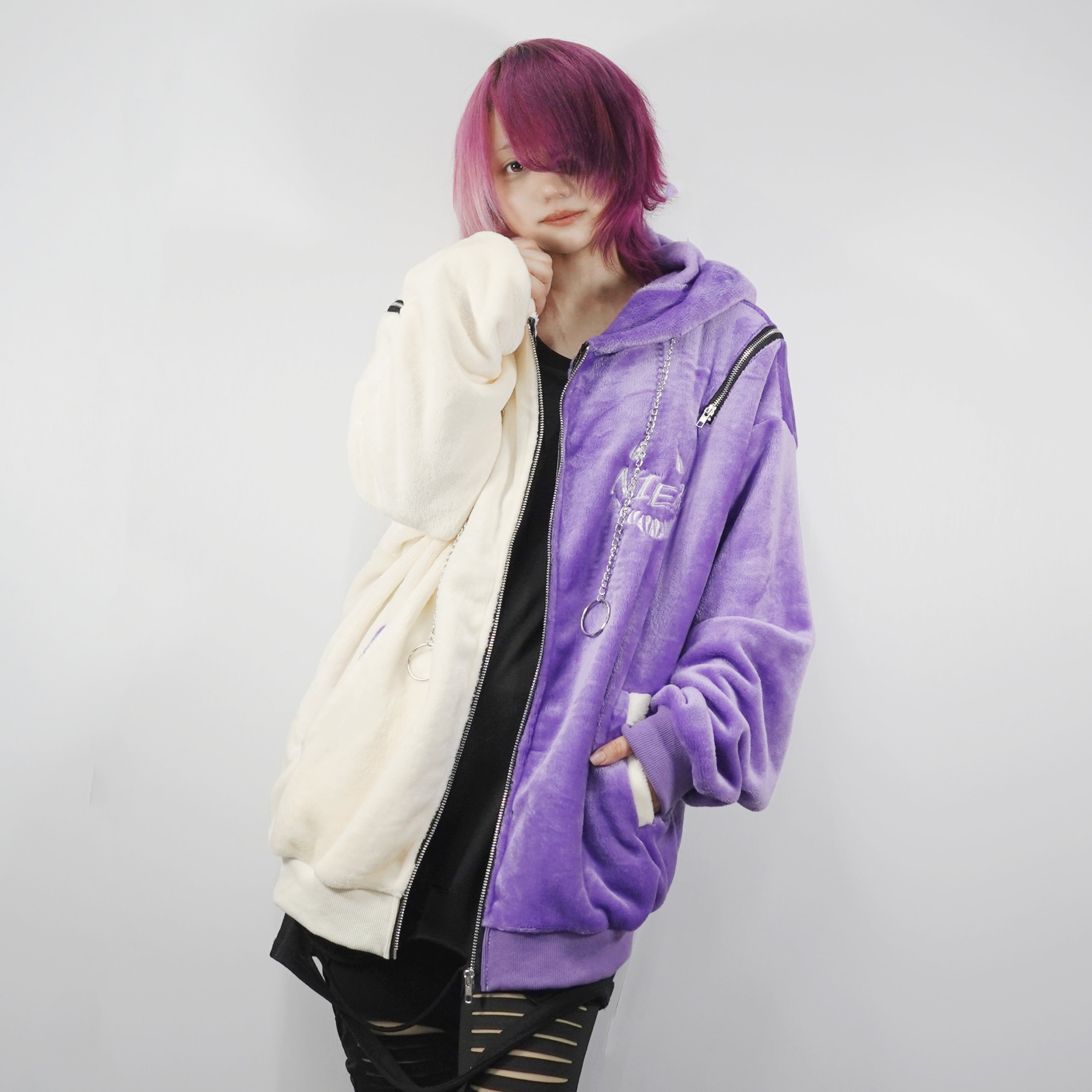 先着50点限定60%OFF》耳付きDEVIL刺繍2WAY超ふわもこTWO-TONE OUTER