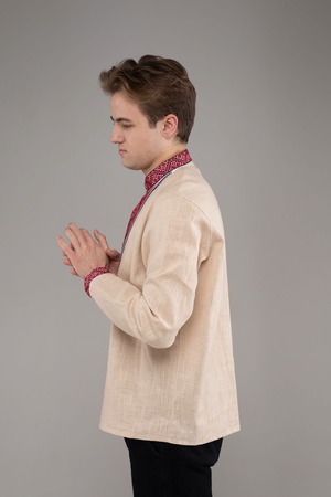 ウクライナ刺繍ヴィシヴァンカ　クロスステッチ手刺繍　Lサイズ　メンズ