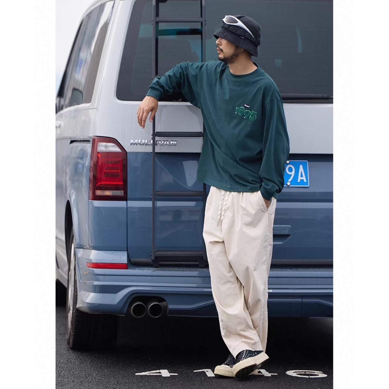 Embroidered logo t-shirt 1049 - 2