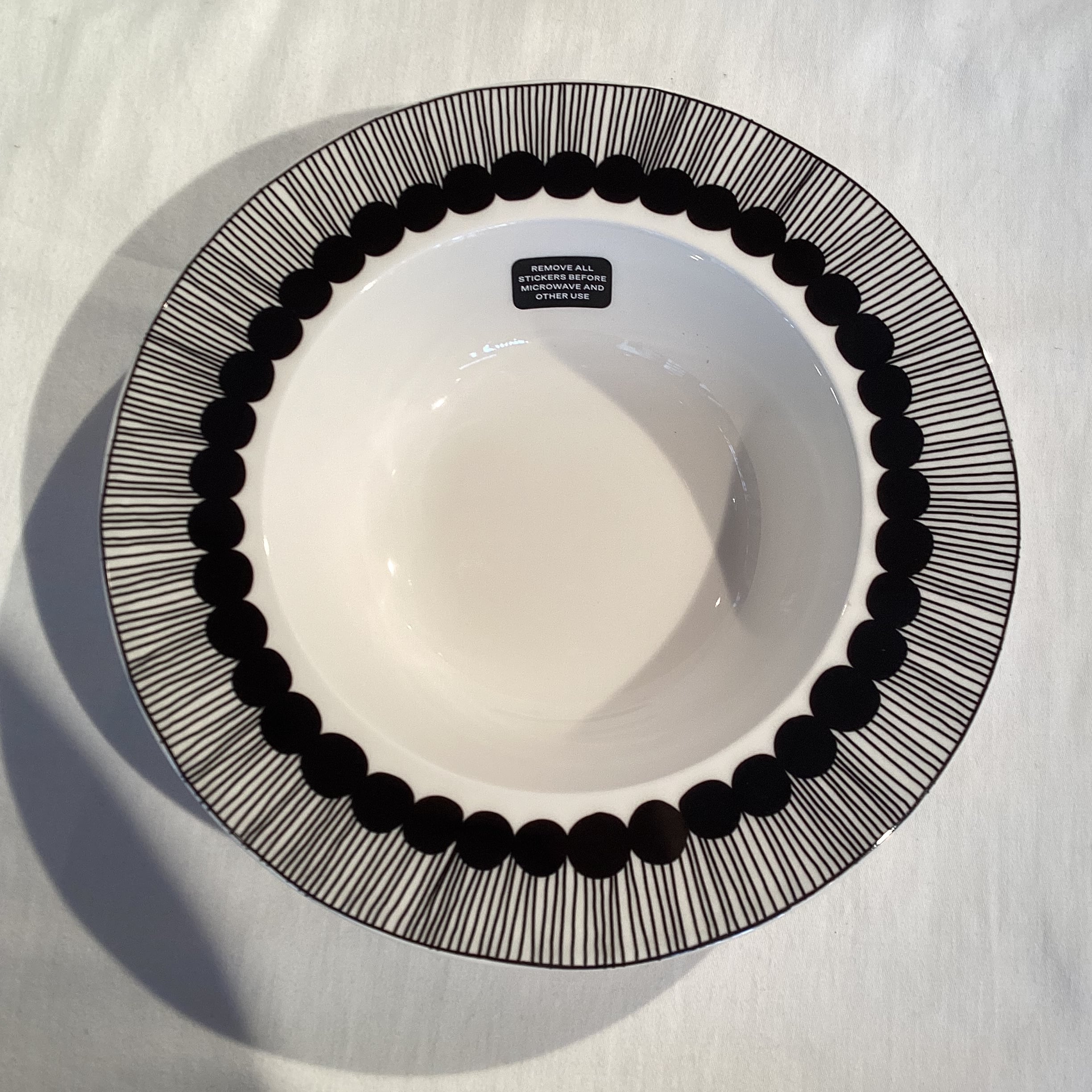 マリメッコ 食器 ディーププレート20cm ホワイト/ブラック marimekko