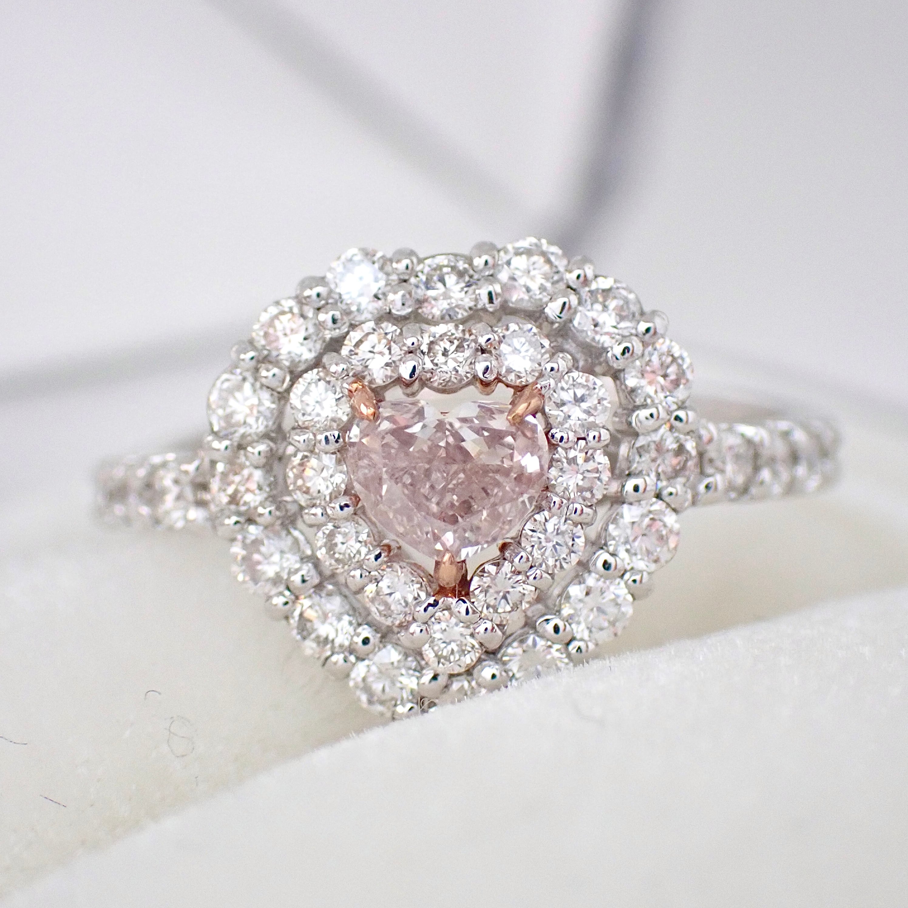 【Made in Japan】Pt950 K18 ゴールド プラチナ 0.30ct Fancy Light Brownish Pink Heart  Shape Halo Ring ピンクダイヤ リング 天然ダイヤ ダイヤモンドリング 0.69ct ハートシェイプダイヤモンド