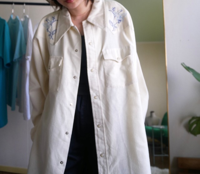 US70s VINTAGE "rappers" Butterfly Embroidered Western Shirt