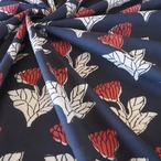 ブロックプリント生地【50cm単位】インド綿  花柄(大) 黒×赤×生成り #50710-BK1【再入荷】