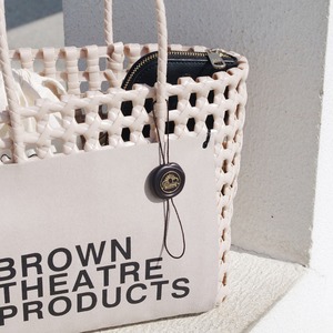 【THEATRE PRODUCTS】BROWN LABELED BASKET BAG (beige)