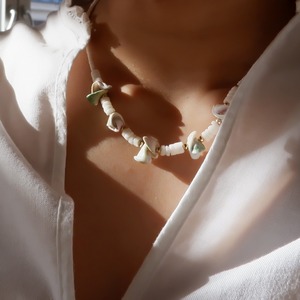 Green shell necklace (rei-19)