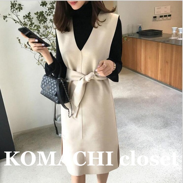 【送料無料】 ウエストリボンジャンパースカート ウエストリボン Vネックワンピース ジャンパースカート オフホワイト ワンピース ノースリーブ ミモレ丈  Aライン ハイウエスト 韓国 レディース  オルチャン 可愛い 大人可愛い 大人女子 シンプル きれいめ カジュアル 大人 気品 上品 おしゃれ お洒落 こなれ感 抜け感 かっこいい きちんと 大人女子 シック クール エレガント  20代 30代 40代  デート 女子会 普段使い  コーデ トレンド  重ね着