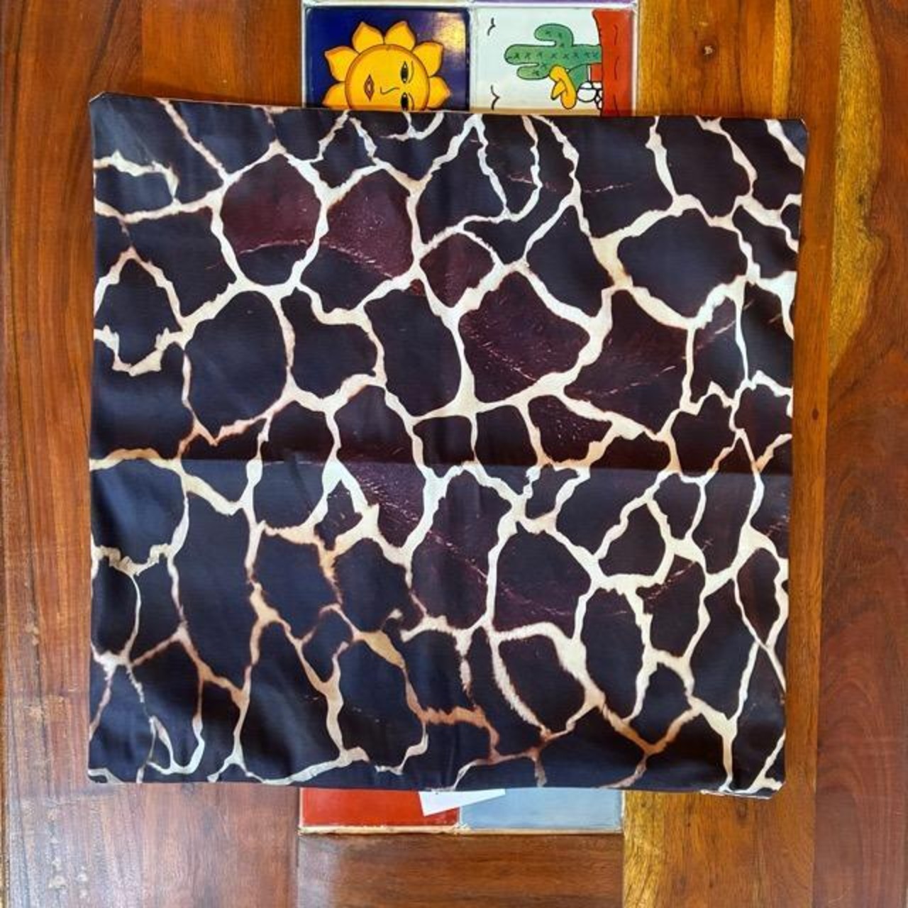 TOPANGA Homefurnishing Smooth touch animal cushion cover Giraffe　45×45cm　スムースタッチアニマルクッションカバー　ジラフ　キリン　モダン　リゾート