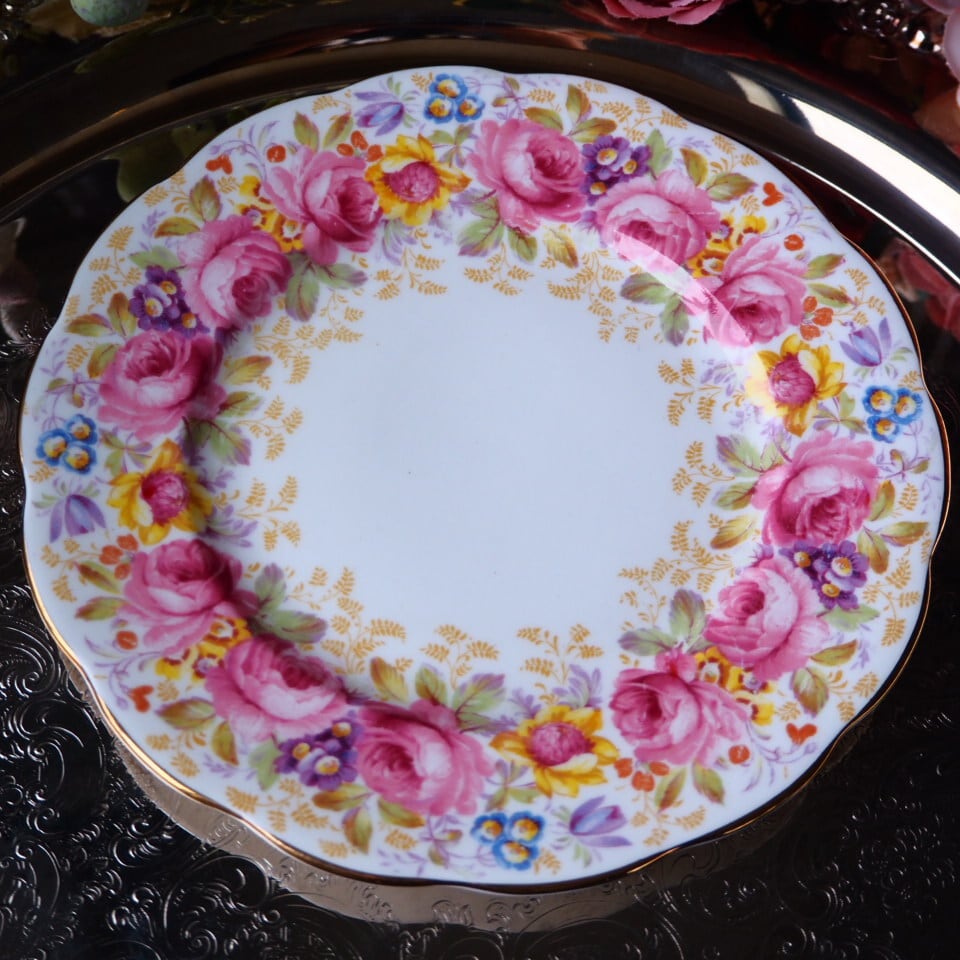 ロイヤルアルバート | antique FEELPORT アンティーク食器の専門店