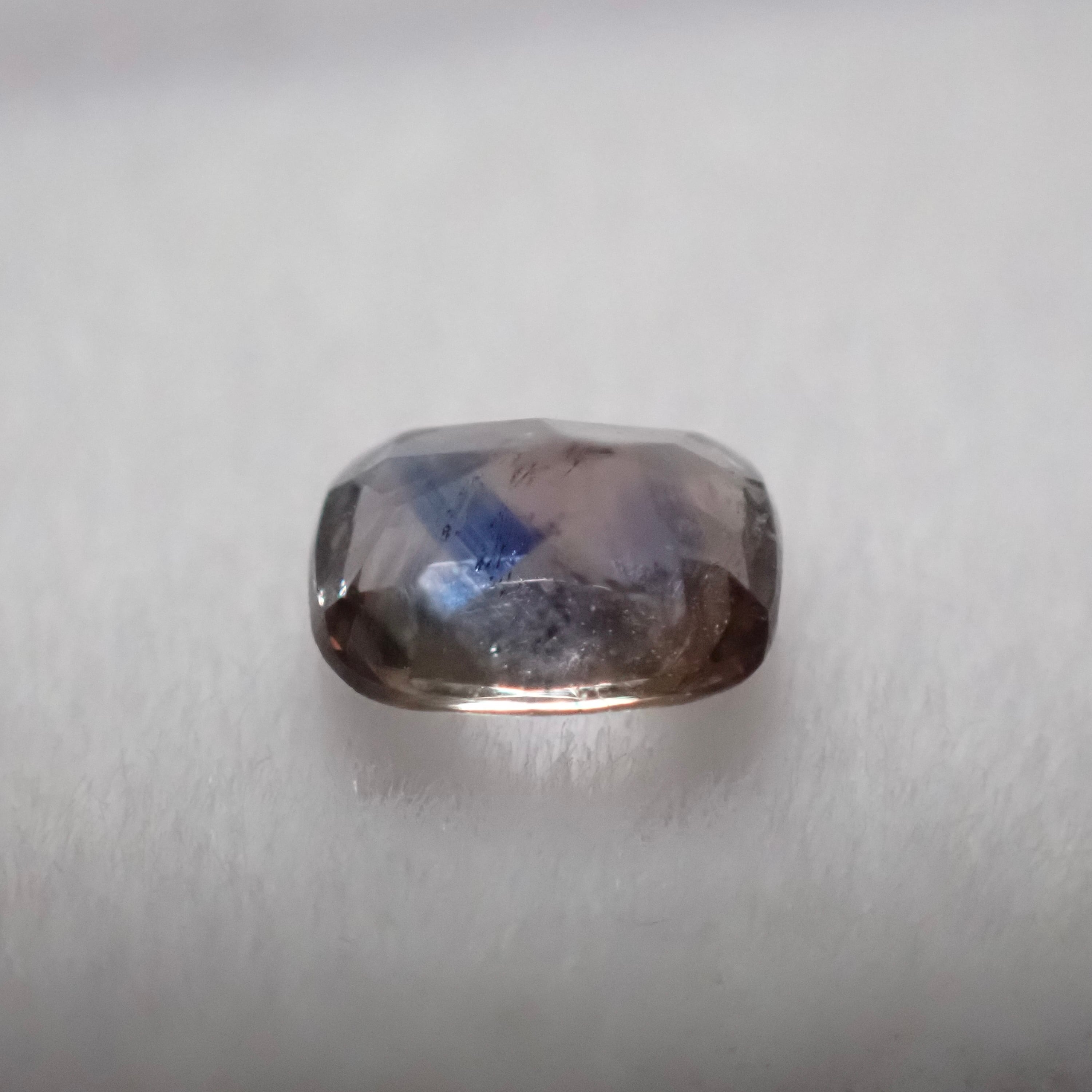 【パキスタン/スカルドゥ産】ブルーティントアキシナイト ブルーティントアキシナイト | TOP STONE(トップストーン)