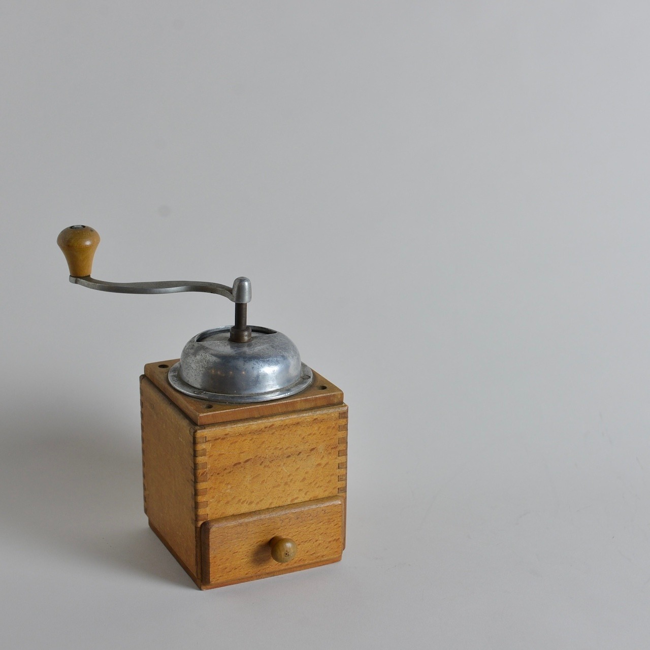 Coffee Mill / コーヒー ミル 【A】〈 珈琲 / カフェ / 店舗什器 / ディスプレイ / アンティーク / ヴィンテージ 〉112347