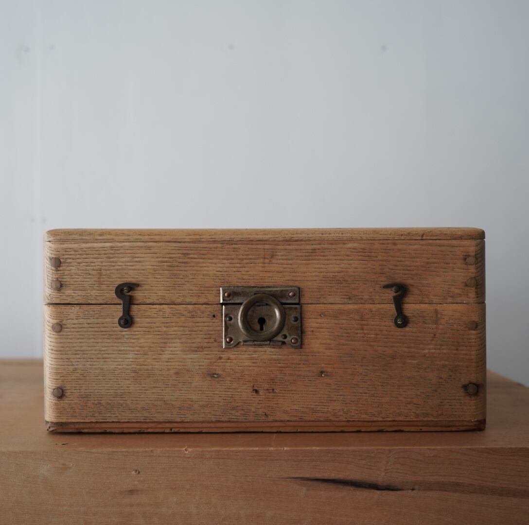 古い木箱