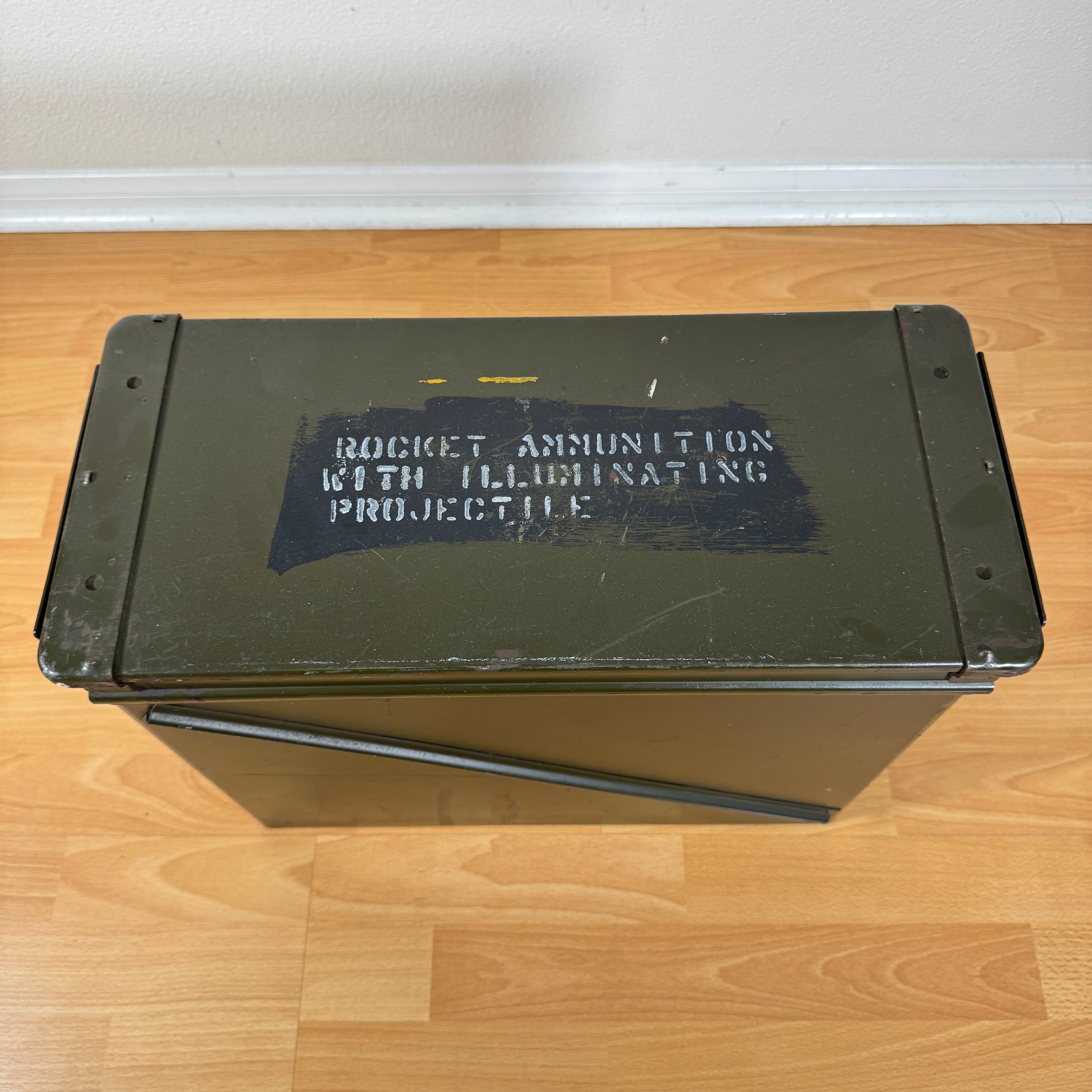 2119【1980年製】ビンテージ ミリタリーアンモボックス / 収納ボックス