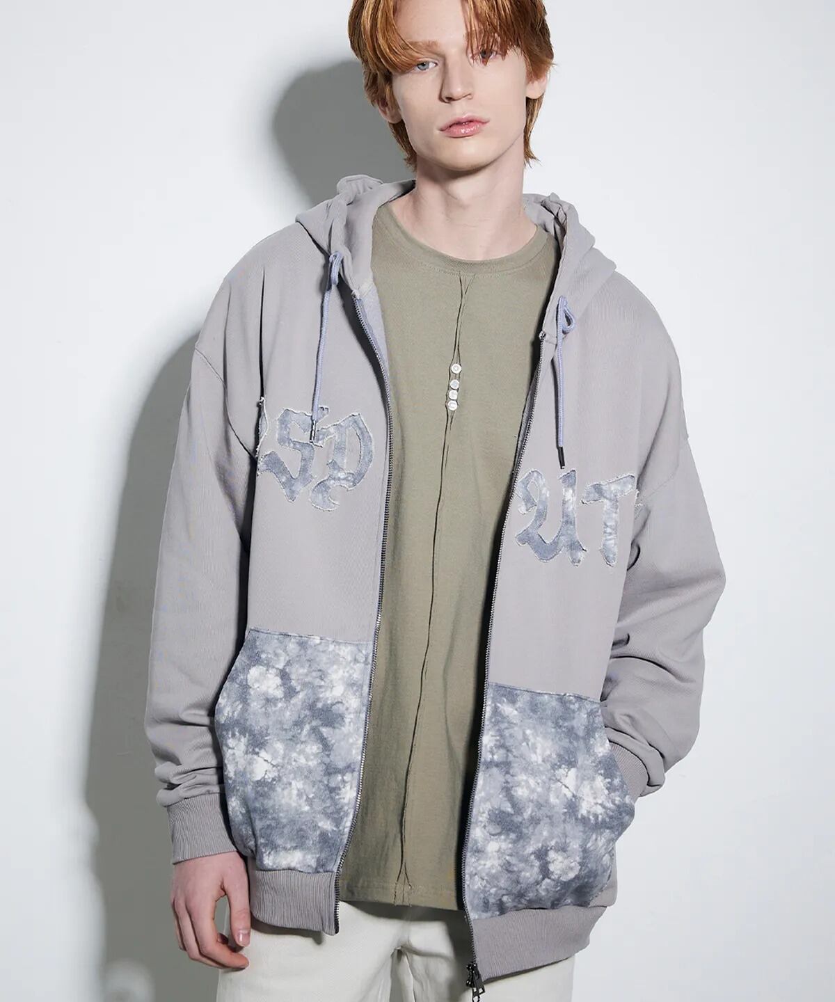 ☆IVE リズ 着用！！【EPISODE UNTITLED】WASHING APPLIQUE HOOD ZIP