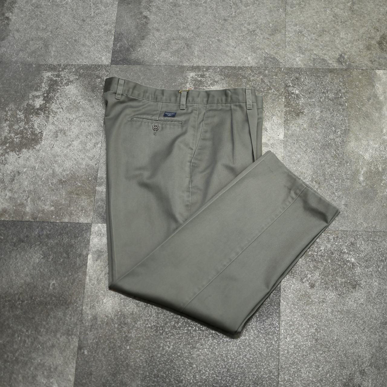 Dockers 2tuck chino pants khaki