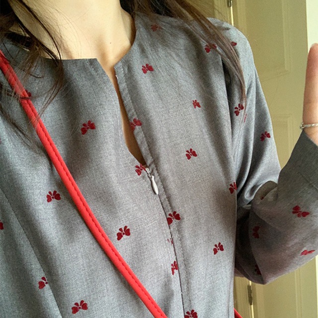 ribbon print front zip long one-piece　J00224