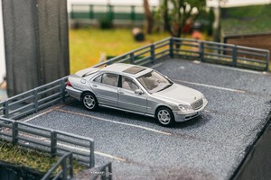 Tarmac Works(ターマックワークス) 1/64 Mercedes-Benz S-Class Brilliant Silver Metallic(メルセデス・ベンツ Sクラス ブリリアントシルバー メタリック) T64G-072-SL