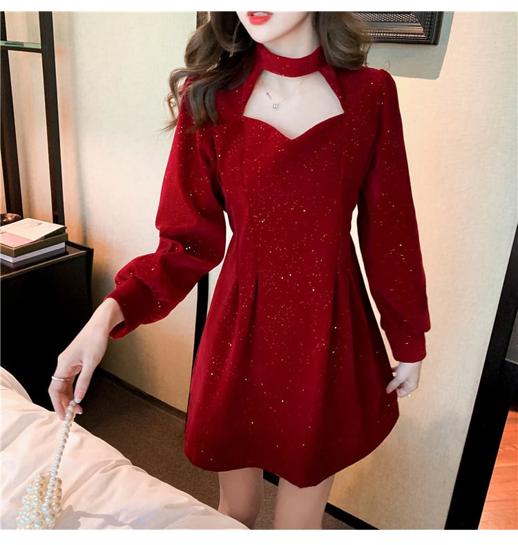 【新作】【送料無料】 【ジッパー付きオリジナル品質】ゴールドベルベットドレス冬の新しいスタイルニッチデザイン気質スカート 0244740799637