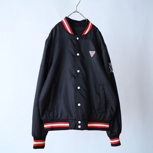 " GUESS " line switching design stadium jumper
