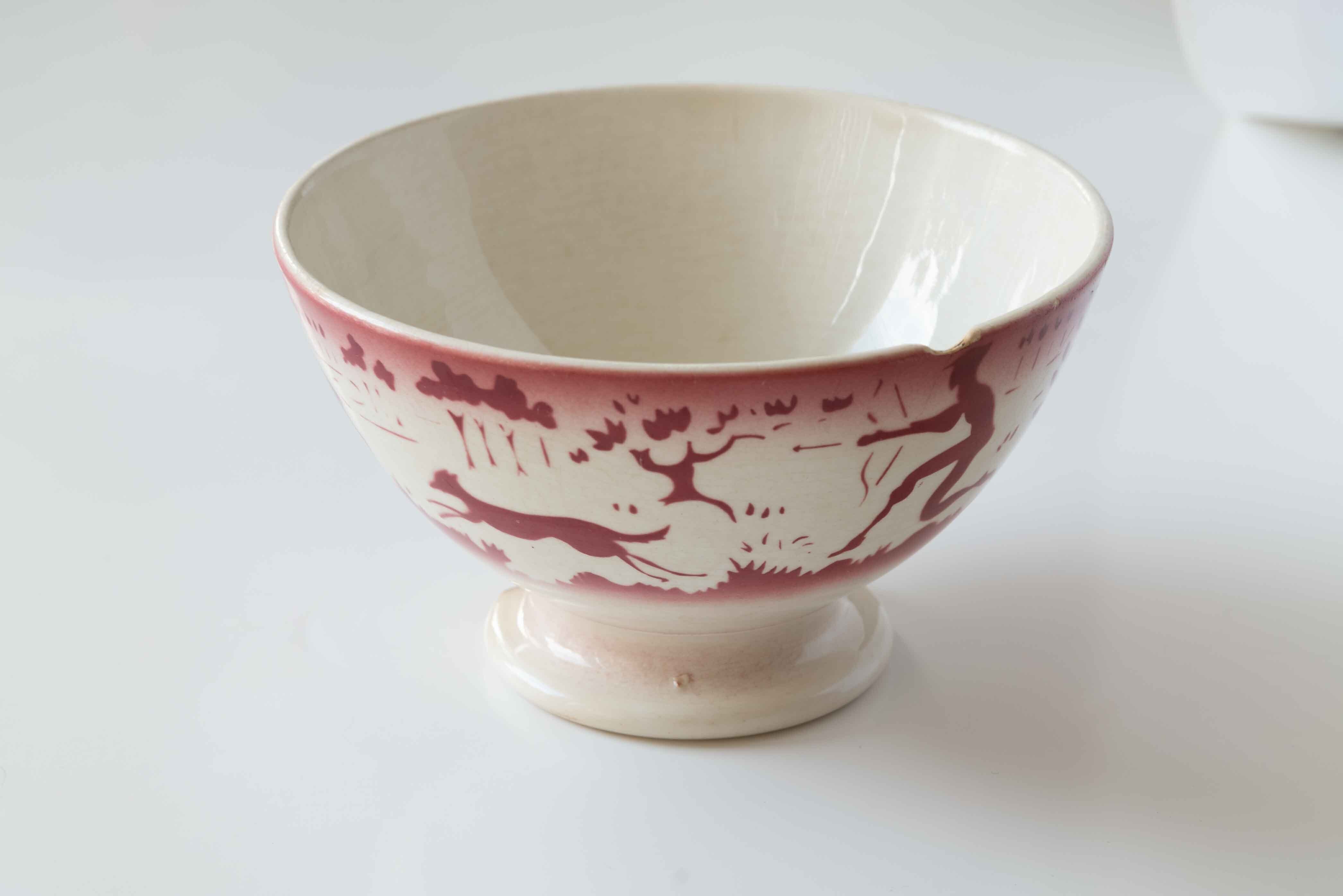 古いタイプのGIEN（ジアン）社製　カフェオレボウル　大きめのボウル　狩をする人物柄