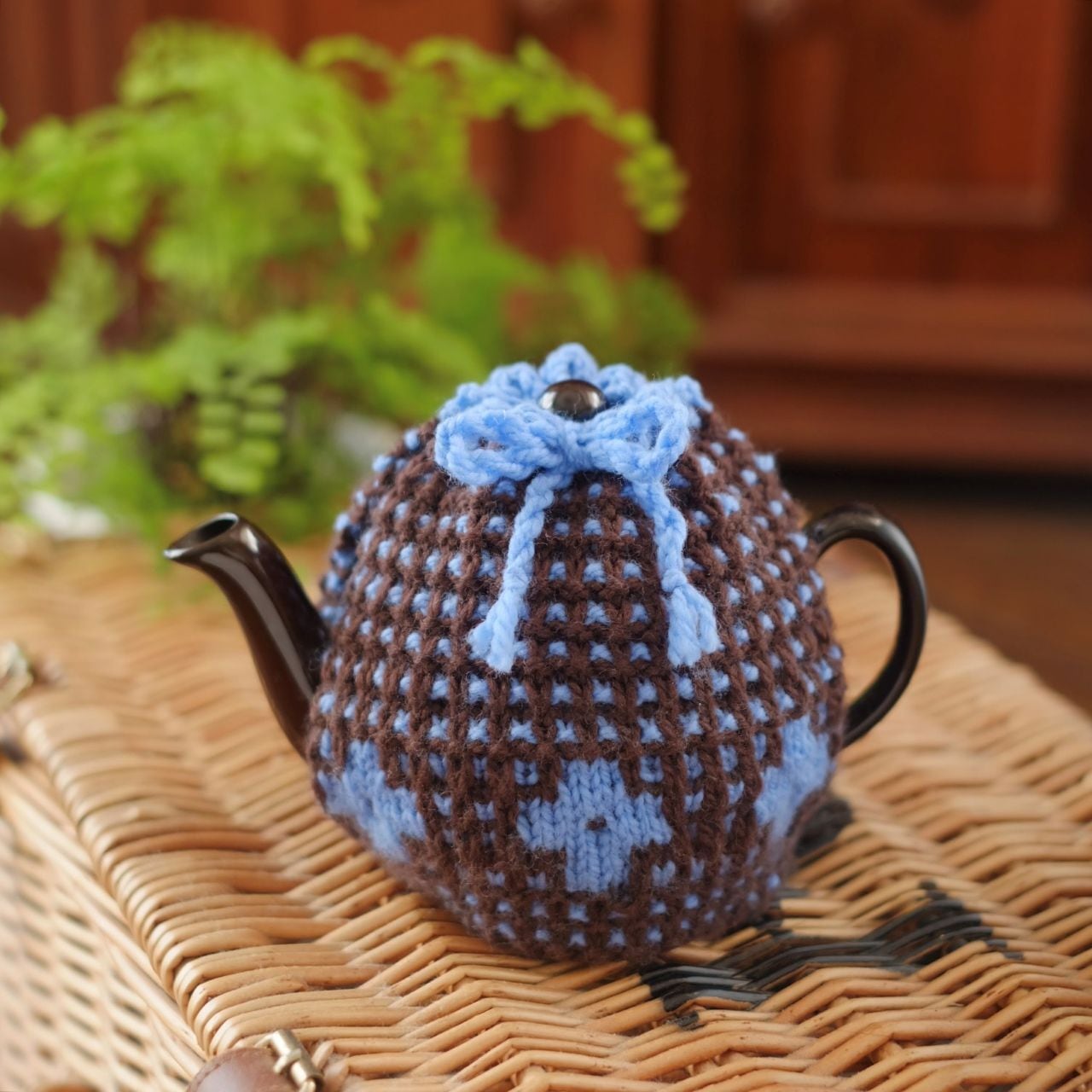 手編みkoko'sティーコージー》プレスドフラワー（ブルー×ブラウン