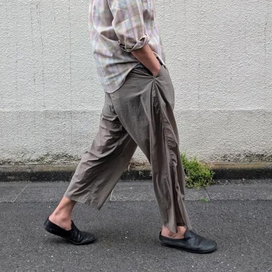 BROWN by 2-tacs＜ブラウンバイツータックス＞Loose fit pants | Inhigh