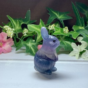 15.フローライトうさぎ・インテリア