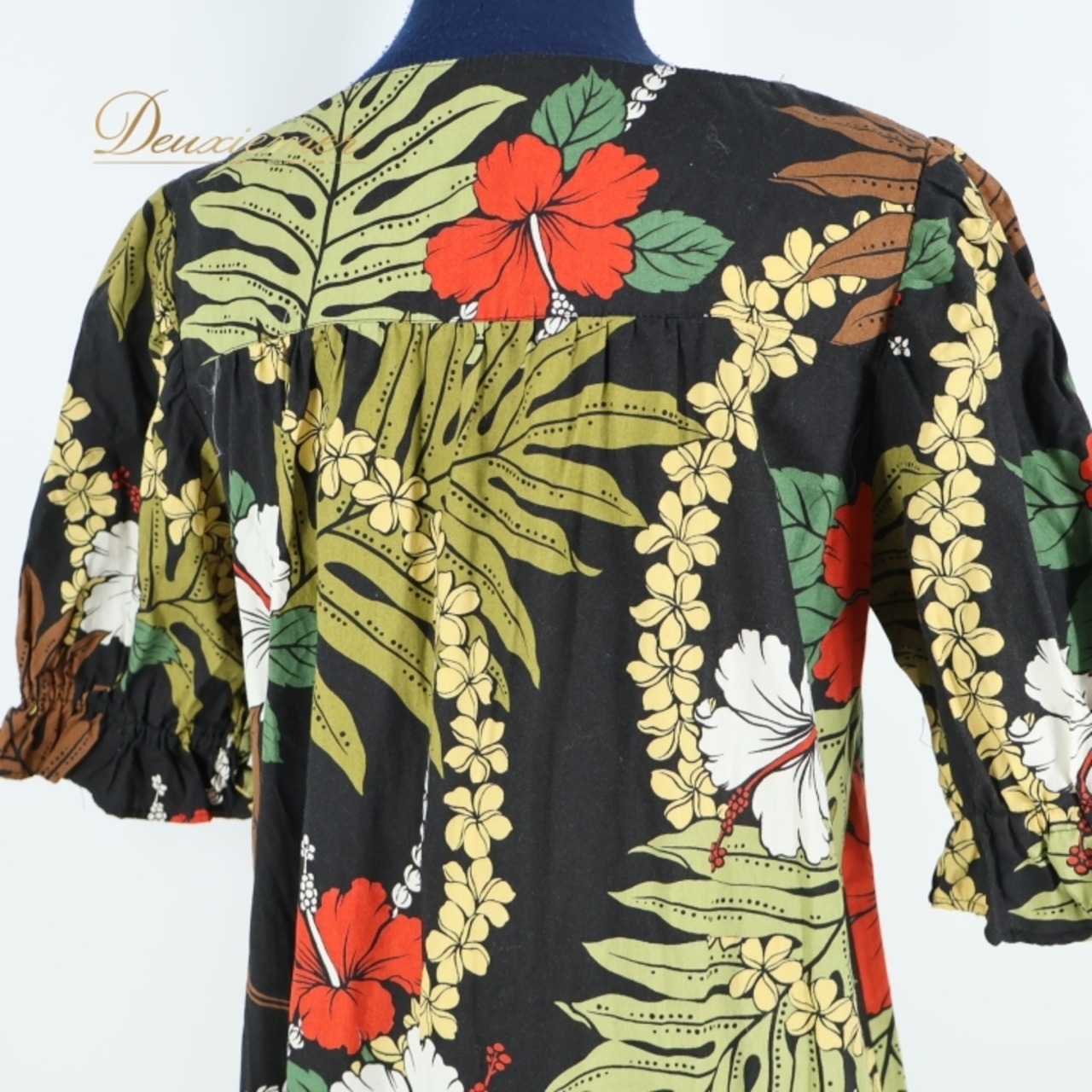 フラダンス 衣装 ワンピース ドレス ブラック系 ハイビスカス柄 ハワイアンプリント アロハ レッスン 練習 フリル かわいい 大人っぽい 上品 華やか おしゃれ かっこいい グリーン系 レッド系 ブラウン系 ホワイト系 イエロー系 黒 緑 赤 茶 白 黄 フラ ダンス 華やかさ フレア エレガント 南国風