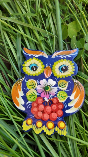 ウクライナ伝統絵画 ペトリキウカ塗り 木製ブローチ（ホメンコ作）