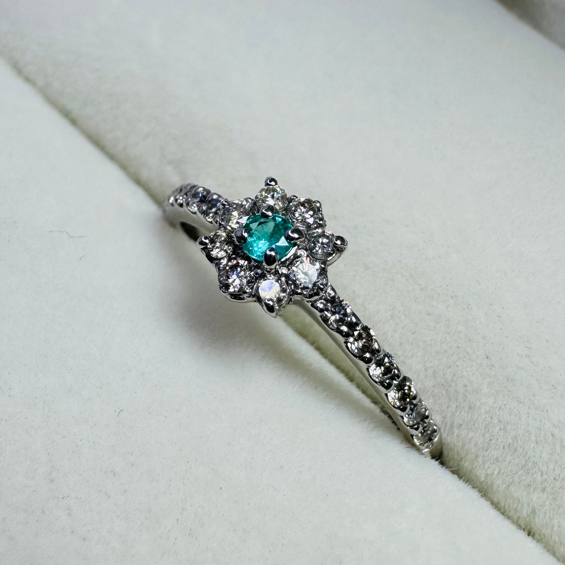 PT900/リング/パライバトルマリン0.040ct/ダイヤ0.23ct | Gem.Romantics