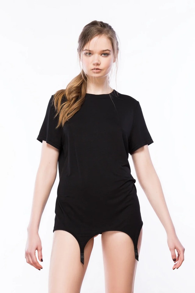 KRISTEL SUSPENDER T-SHIRT - BLACK