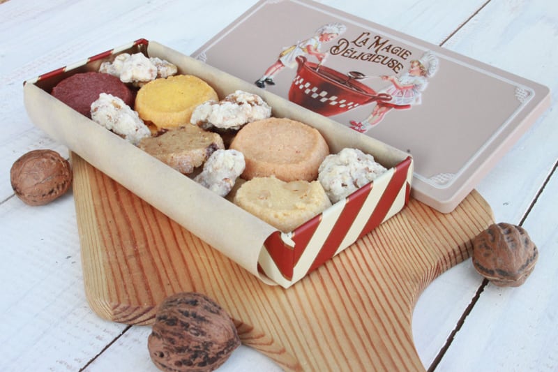 ハッピーツインズ缶 お菓子のミカタ アイスボックスクッキーとくるみの