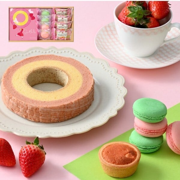 merry nico 苺ミルクバームと果実の焼菓子セット マカロン バームクーヘン 結婚内祝い 新築内祝い 初節句内祝 入学内祝い 出産内祝い プレゼント 内祝い お祝い お祝い返し ギフト 出産祝い お返し 返礼 送料無料 送料込み