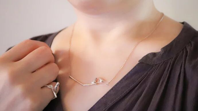 受注生産】SILVER925 2羽の小鳥のネックレス | Sally.Tokyo