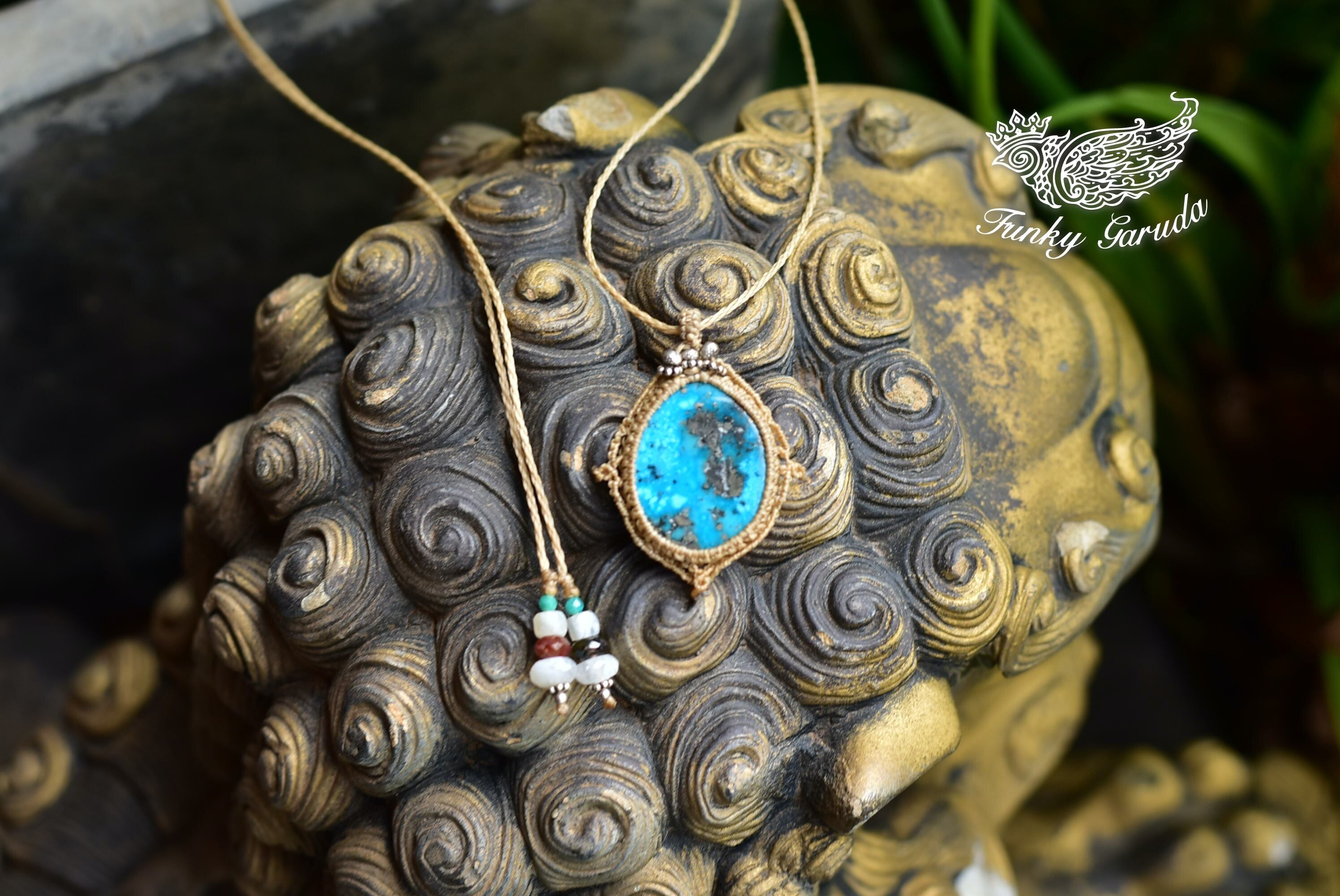 鮮やかブルーグリーン★ターコイズ マクラメペンダントtur020