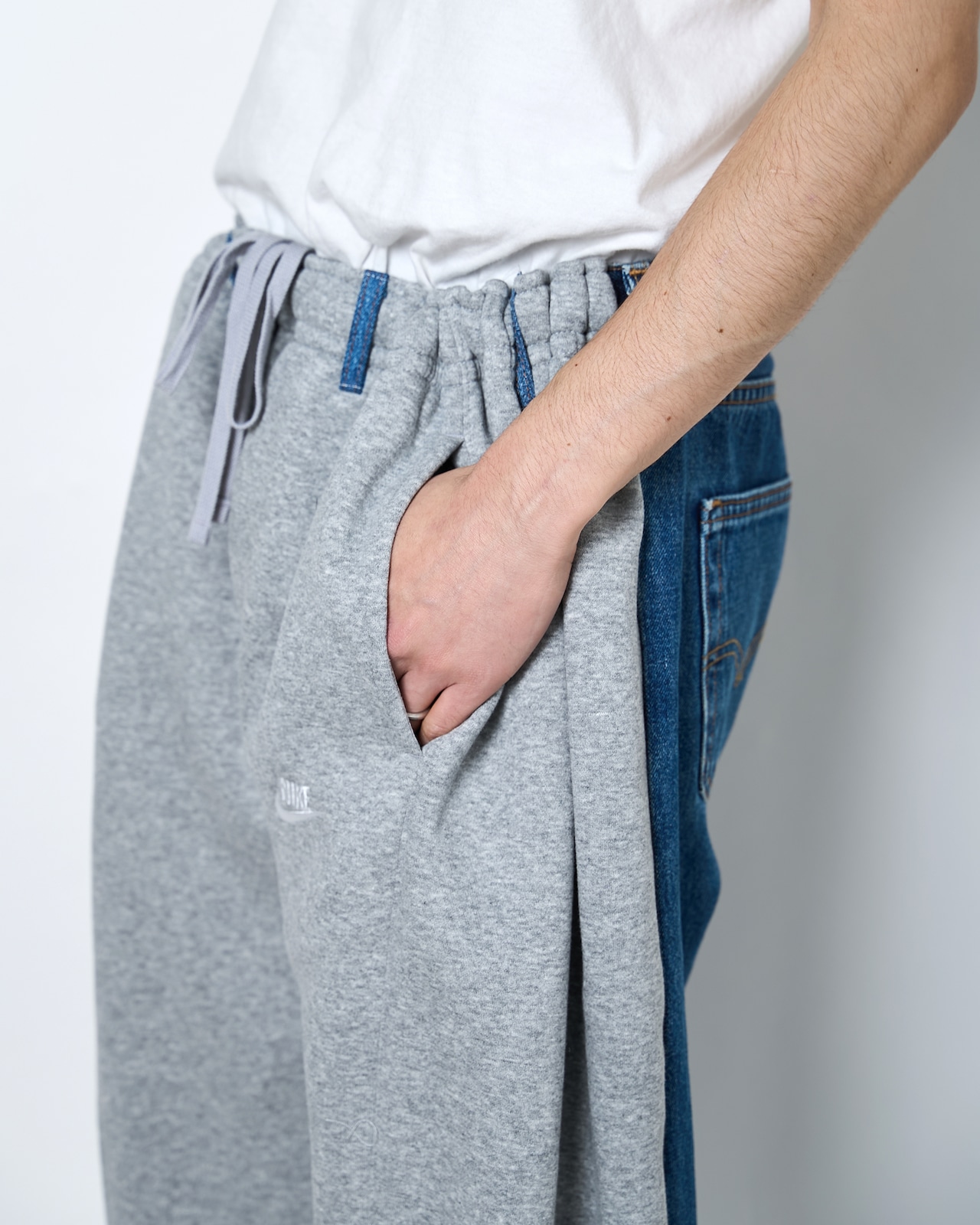 BLESS "Overjoggingjeans "S"〔LIGHTGREY/DENIMBLUE〕"