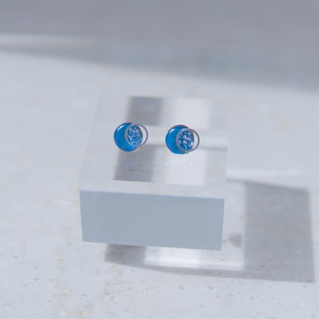 【F様専用】三日月Merbleue-E (メールブルー)イヤリング