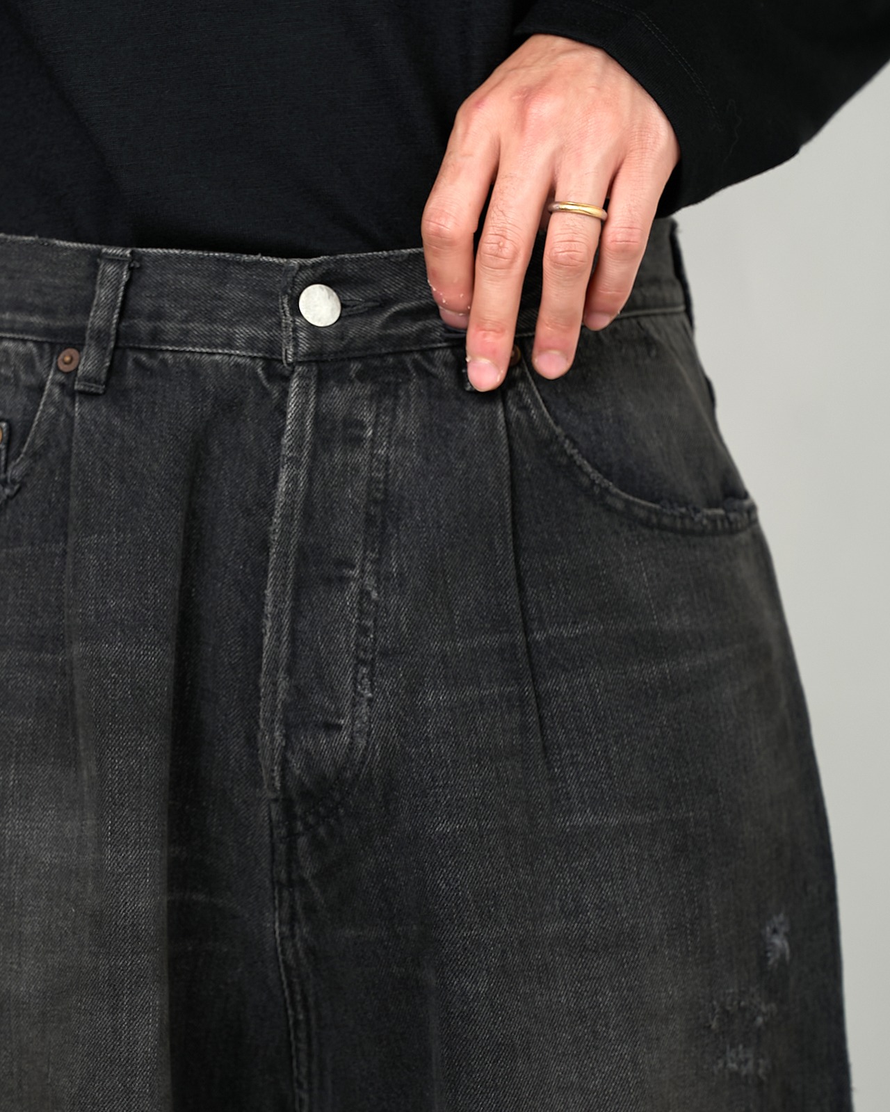 ssstein "BAGGY DENIM JEANS 〔BLACK〕"