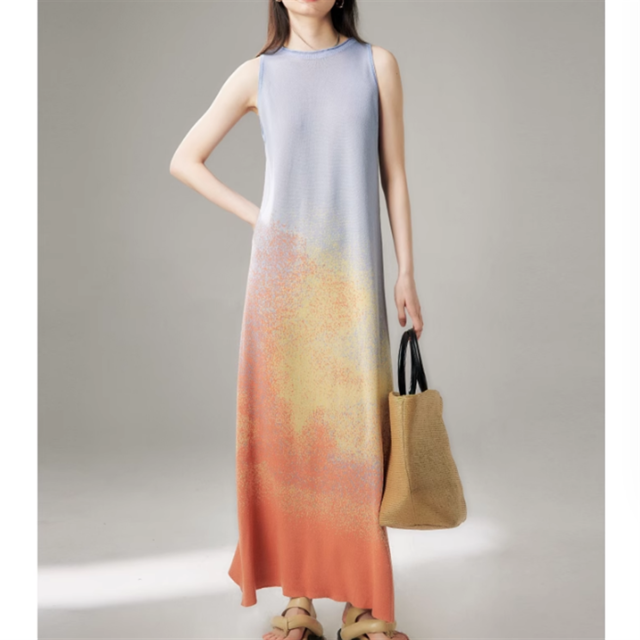 グラデーションサマーニットワンピース　10903