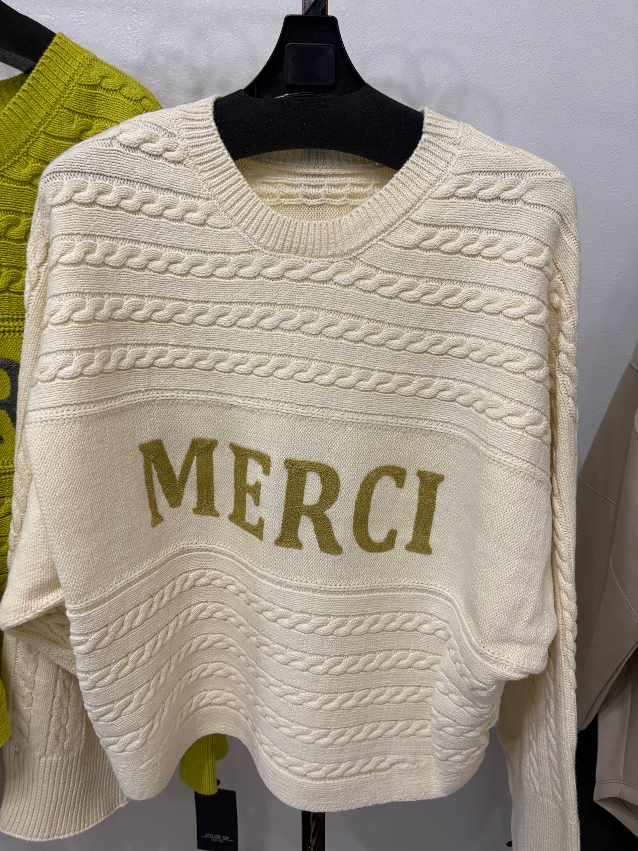 atelier six ロゴケーブルニットセーター　11256354