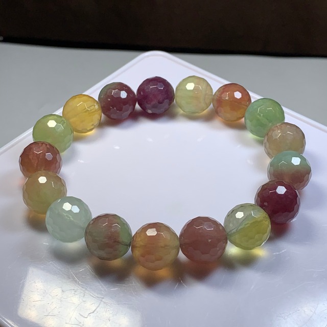 no2.多彩な変わった色合いフローライト・ブレスレット