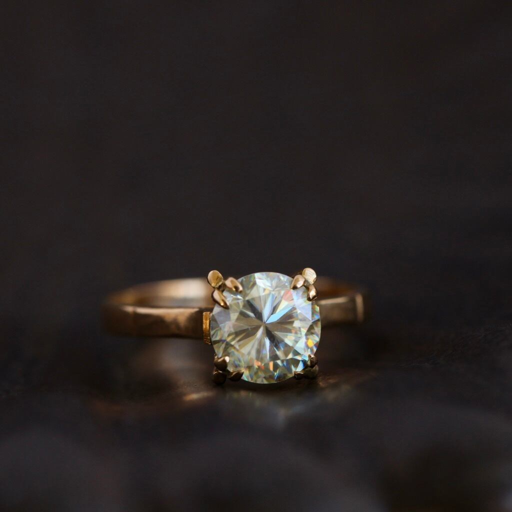 希少】チタニアダイヤモンド 合成ルチル ひねり梅 k18リング