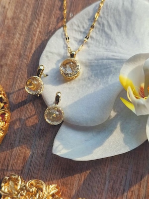 ネックレス【GOLDEN DROP SUN LIT NECKLACE/(XX292) 】