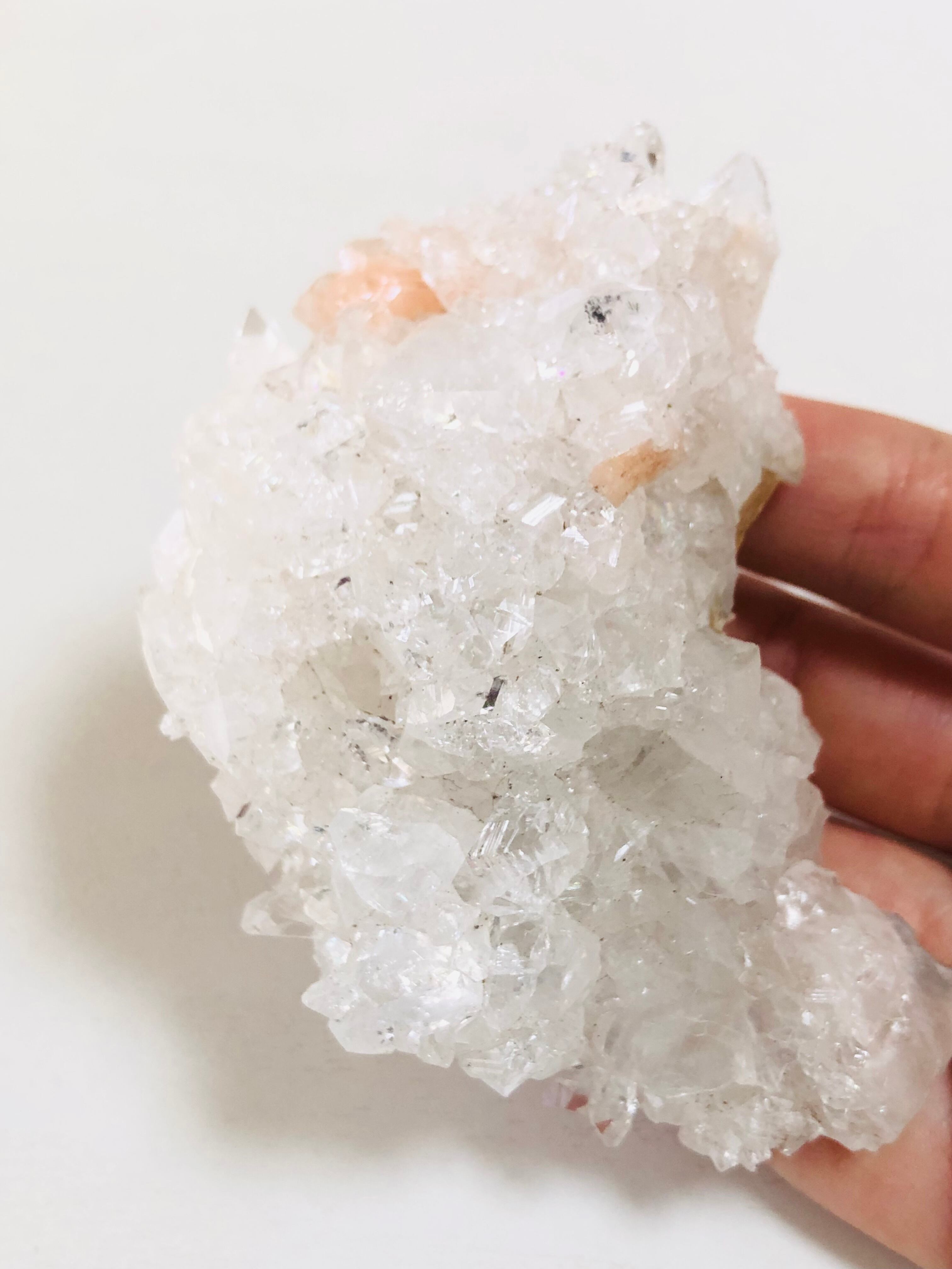 第三の目を開く石!アポフィライト結晶