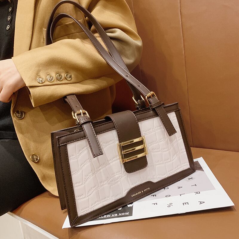 オータムウィンターレッド 秋物 冬物 スクウェア Tiancai_Wing_Bag89161989369