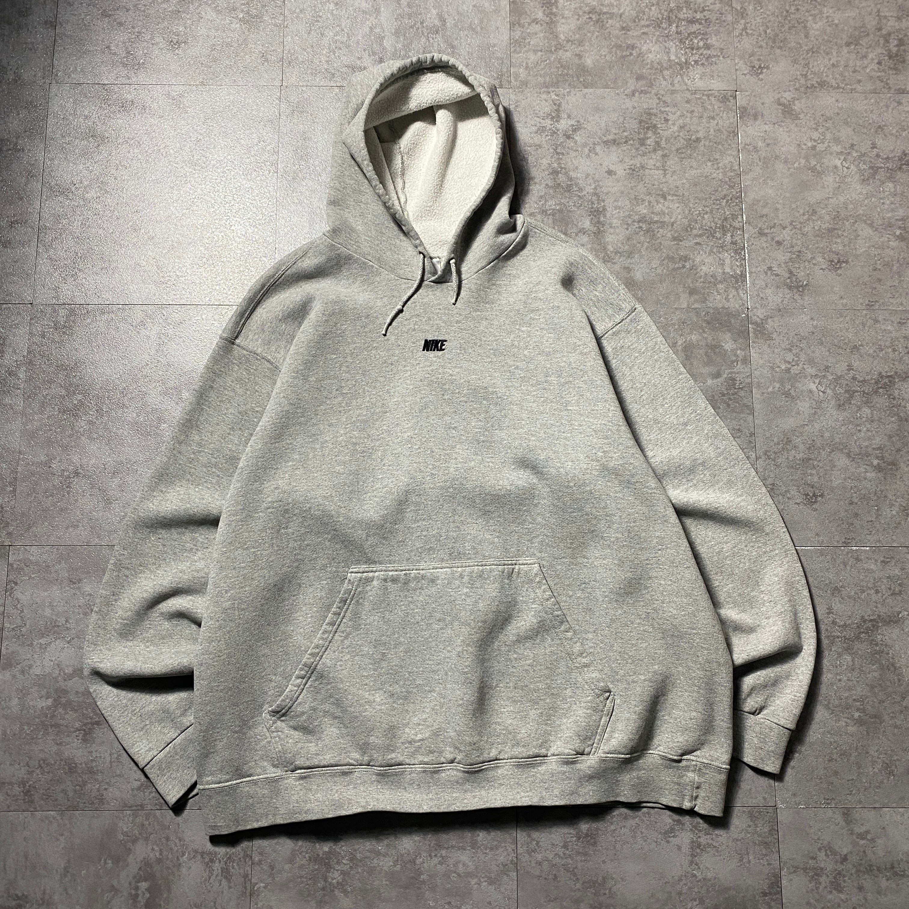 NIKE ナイキ ゴツナイキ スウェット XXL グレー センターロゴ NIKE ナイキ センターロゴ 刺繍ロゴ スウェット スウェット グレー 2XL