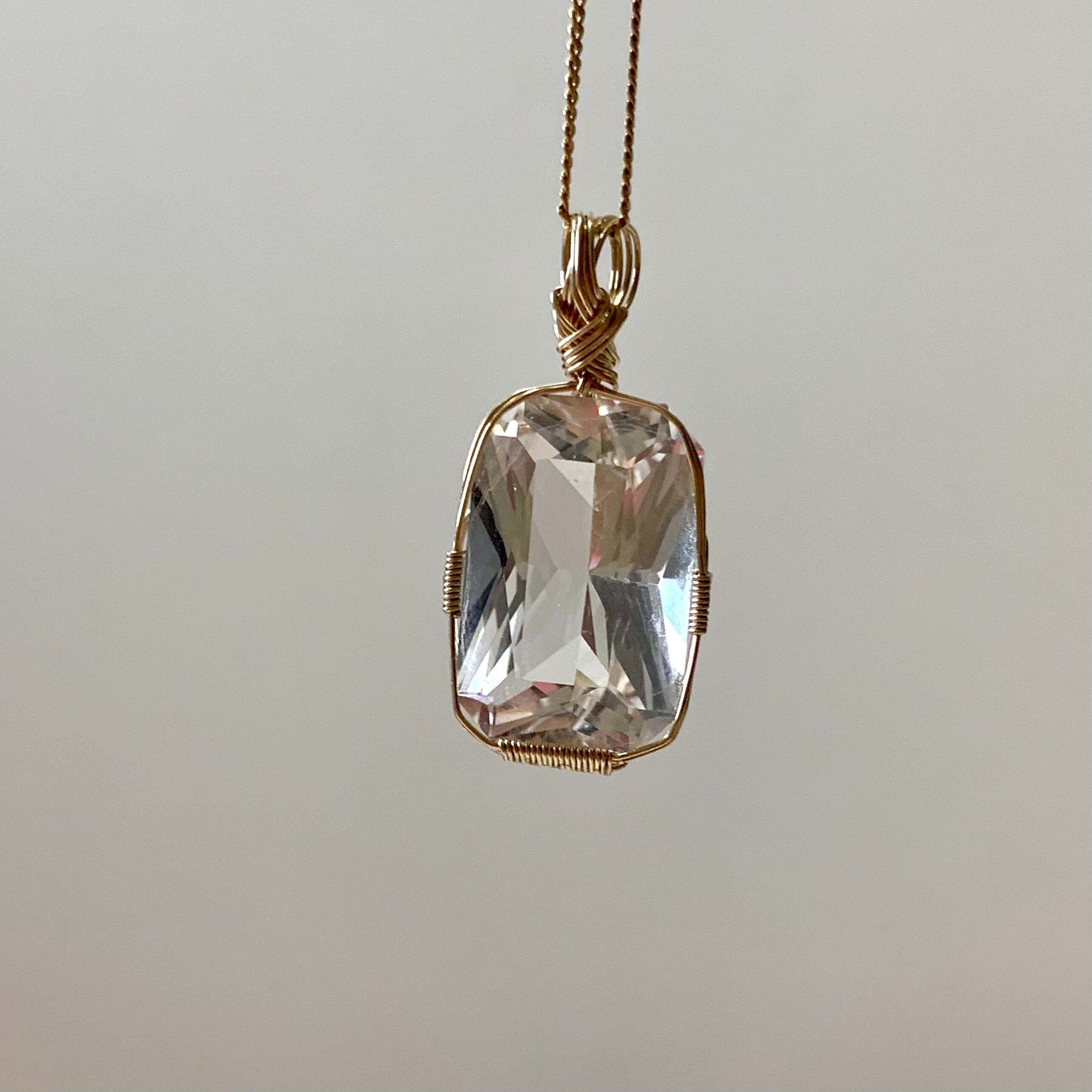スリランカ産・水晶(スクエアカット)ペンダントトップ スリランカ産・水晶(スクエアカット)ペンダントトップ